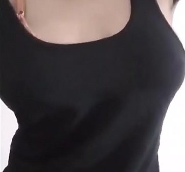 Ilamai Sexy Tamil Girls Mulai Matrum Kuthiyai Kanbikiraal