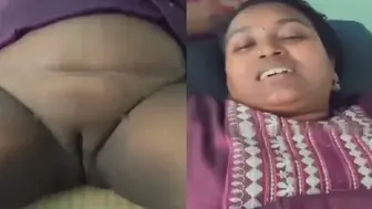 Mature Bhabhi Clean Shaved Fat Pussy Chudai